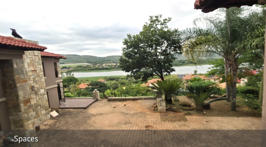 4 Bedroom Property for Sale in Ifafi North West